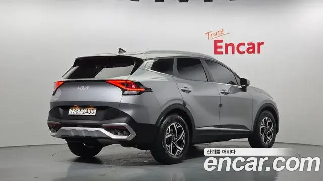 Kia Sportage 2021 — Фото 2/20