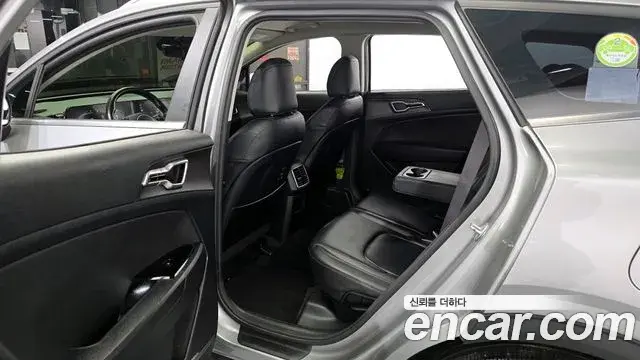 Kia Sportage 2021 — Фото 11/20