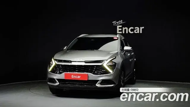 Kia Sportage 2021 — ფოტო 18/20