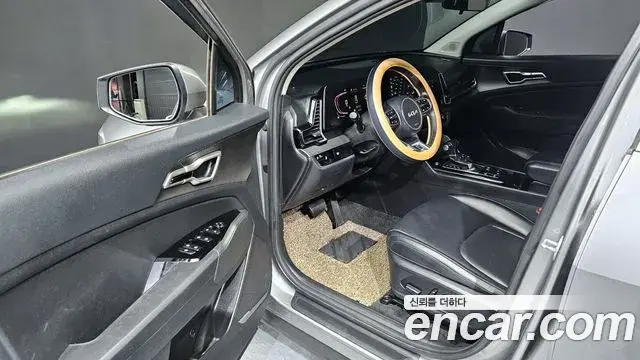 Kia Sportage 2021 — ფოტო 16/20