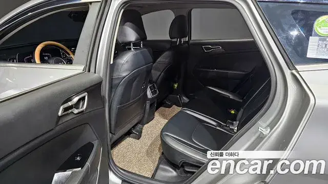 Kia Sportage 2021 — ფოტო 4/20