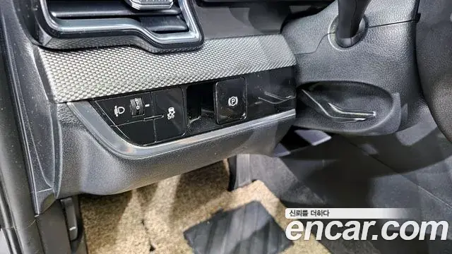 Kia Sportage 2021 — ფოტო 8/20