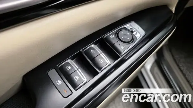 Kia Carnival 2020 — Фото 14/20