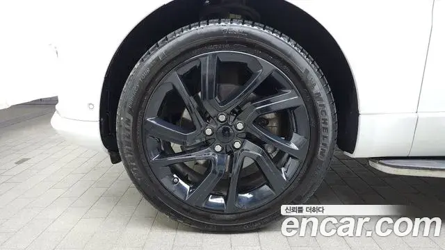 Land Rover Range Rover Sport 2019 — Photo 16/20