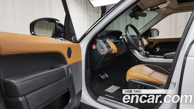 Land Rover Range Rover Sport 2019 — Photo 4/20