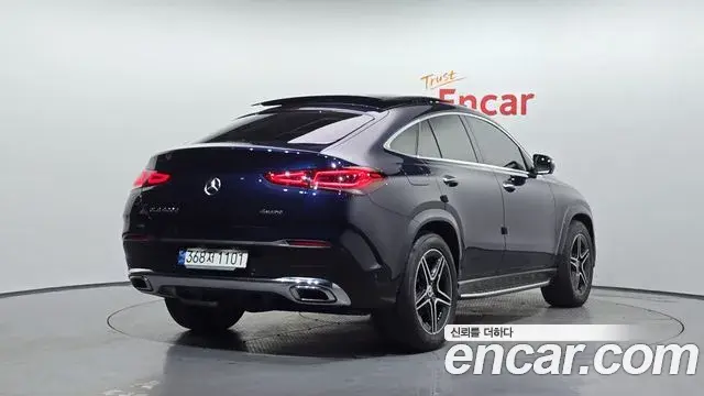 Mercedes-Benz GLE-Class 2021 — Photo 13/20