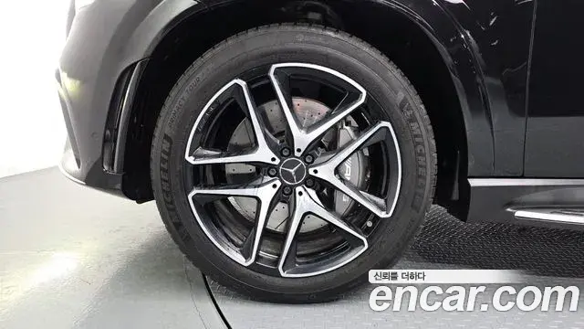 Mercedes-Benz GLE-Class 2023 — Şəkil 16/20