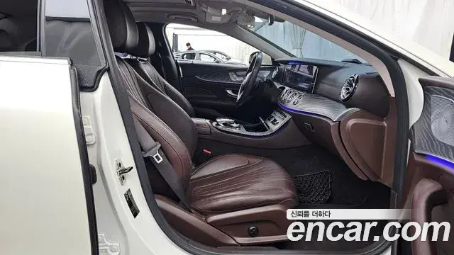 Mercedes-Benz CLS-Class 2019 — Photo 6/20