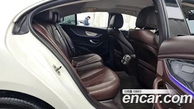 Mercedes-Benz CLS-Class 2019 — Photo 16/20