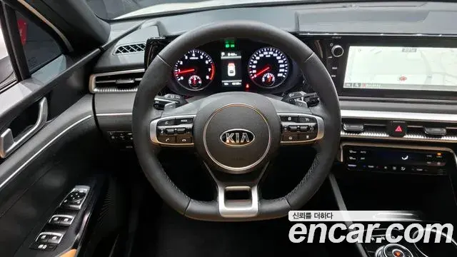 Kia K5 2020 — Фото 14/20