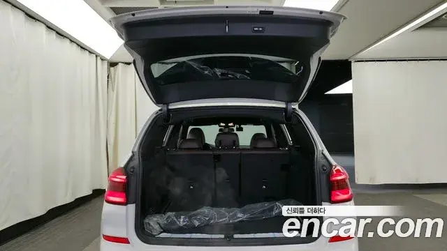 BMW X3 2021 — ფოტო 18/20