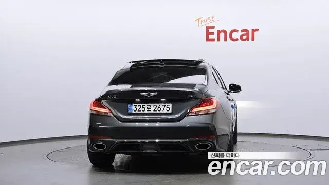 Genesis G70 2019 — Photo 2/20