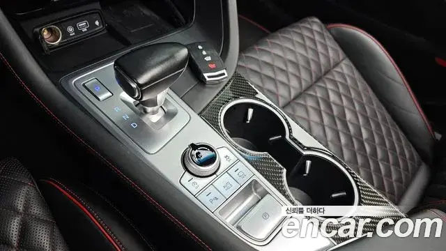 Genesis G70 2019 — Photo 17/20