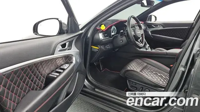 Genesis G70 2019 — Photo 16/20