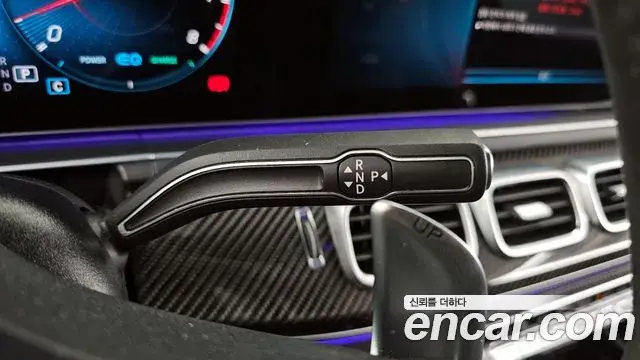 Mercedes-Benz GLE-Class 2022 — Photo 19/20