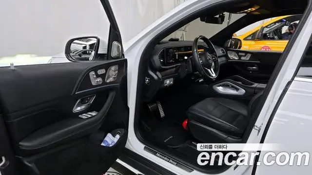 Mercedes-Benz GLS-Class 2022 — Фото 10/20