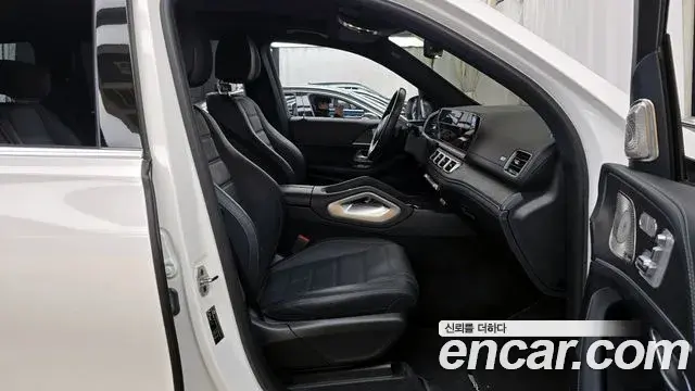 Mercedes-Benz GLS-Class 2022 — Фото 11/20