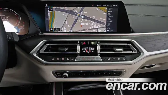 BMW X7 2020 — ფოტო 19/20