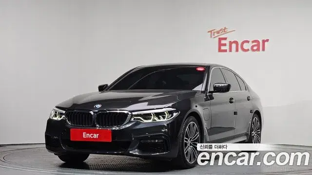 BMW 5 Series 2020 — ფოტო 4/20