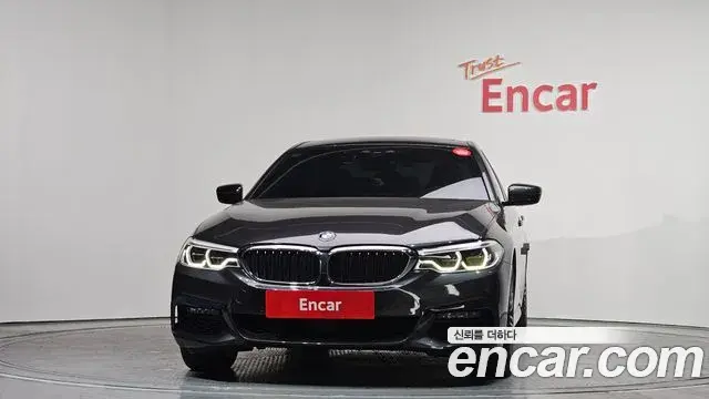 BMW 5 Series 2020 — ფოტო 16/20