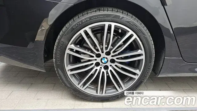 BMW 5 Series 2020 — ფოტო 2/20
