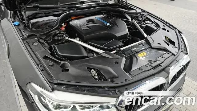 BMW 5 Series 2020 — ფოტო 20/20