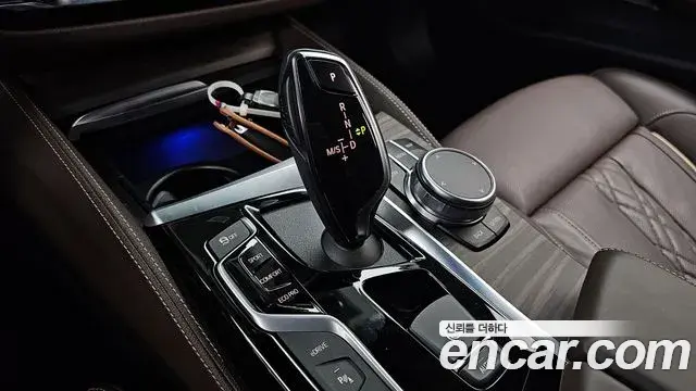 BMW 5 Series 2020 — ფოტო 5/20
