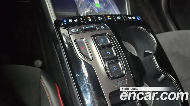 Hyundai Tucson Hybrid 2023 — ფოტო 14/20