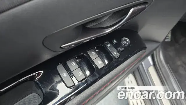 Hyundai Tucson Hybrid 2023 — ფოტო 11/20