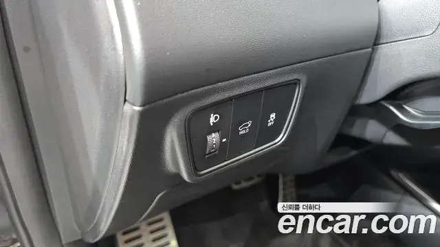Hyundai Tucson Hybrid 2023 — ფოტო 16/20