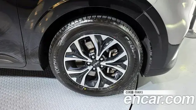 Kia Carnival 2022 — Photo 18/20