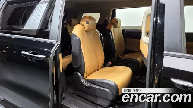 Kia Carnival 2022 — Photo 7/20