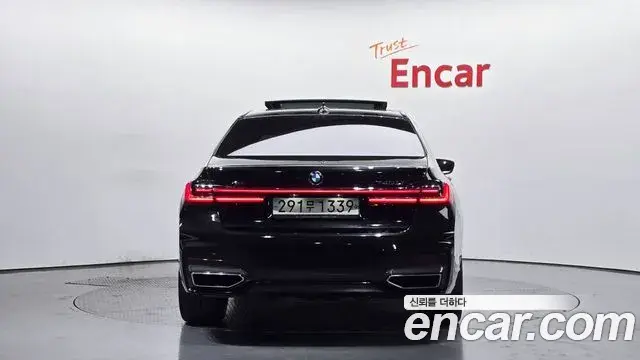 BMW 7 Series 2022 — Şəkil 7/20