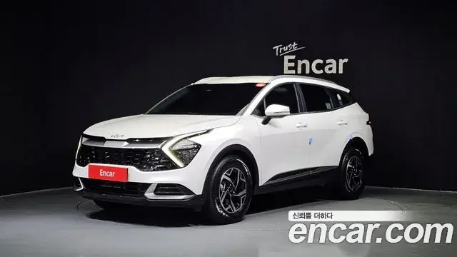 Kia Sportage 2021 — Фото 1/20