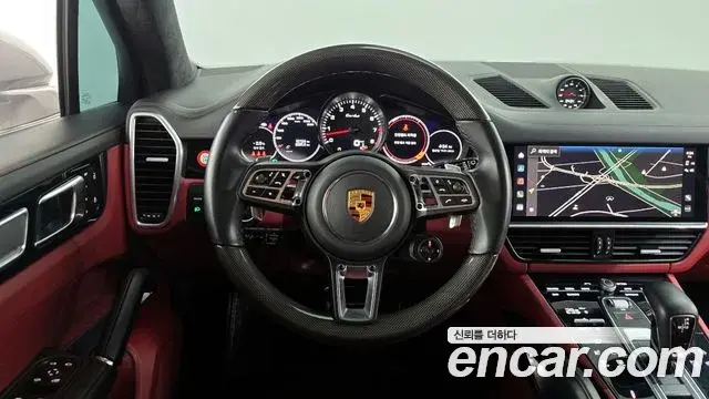 Porsche Cayenne 2022 — Фото 13/20