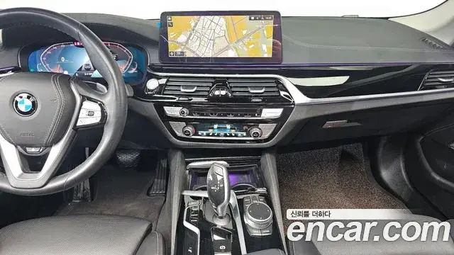 BMW 5 Series 2020 — Şəkil 15/20