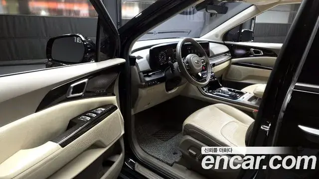 Kia Carnival 2020 — Фото 9/20