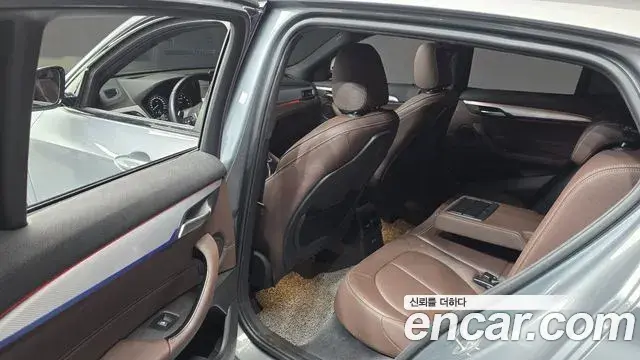 BMW X2 2022 — Photo 2/20