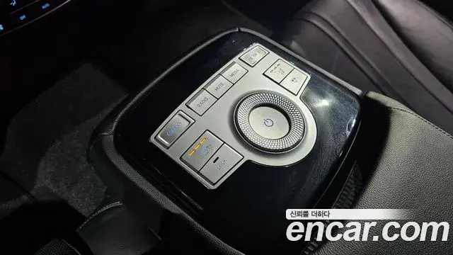 Genesis G80 2021 — ფოტო 18/20