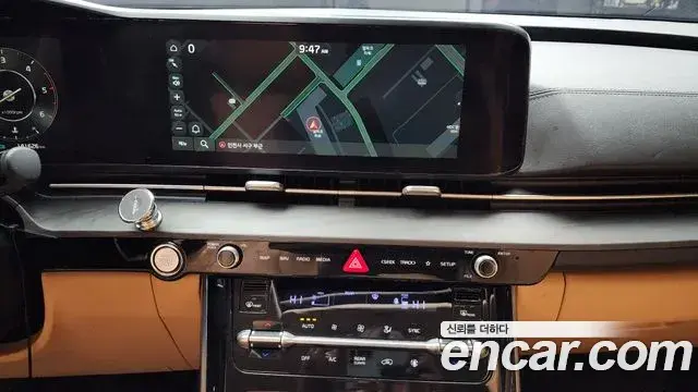 Kia Carnival 2021 — ფოტო 2/20