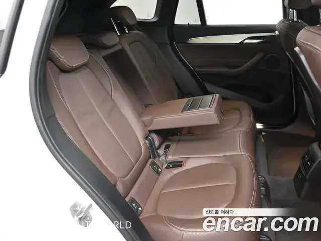 BMW X1 2022 — Şəkil 15/20