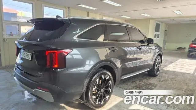 Kia Sorento 2025 — Photo 16/20