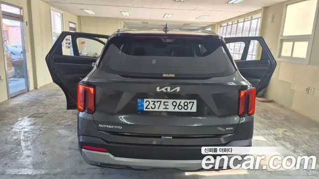 Kia Sorento 2025 — Photo 17/20