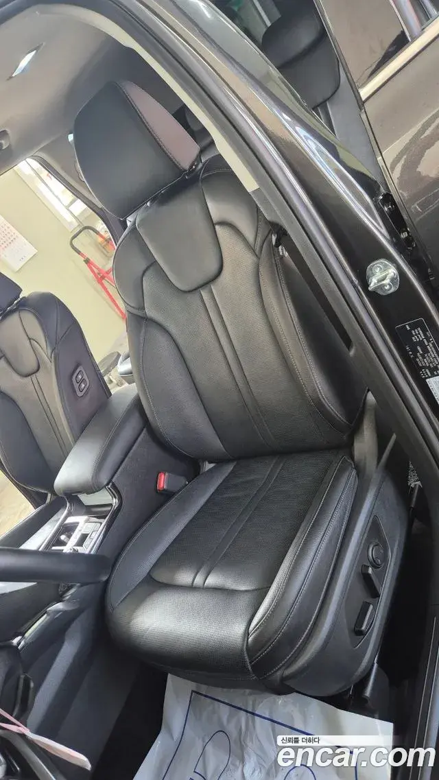 Kia Sorento 2025 — Photo 8/20