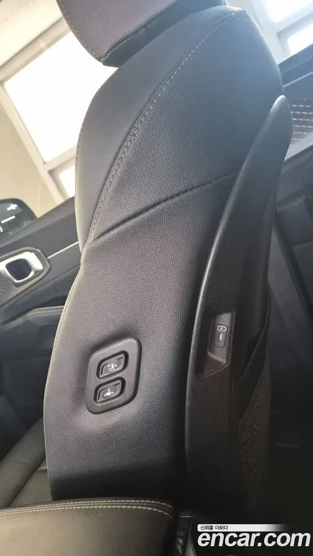 Kia Sorento 2025 — Photo 4/20