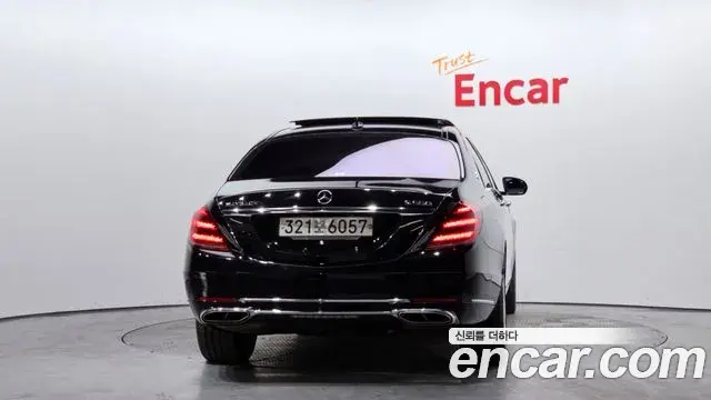 Mercedes-Benz S-Class 2018 — Şəkil 12/20