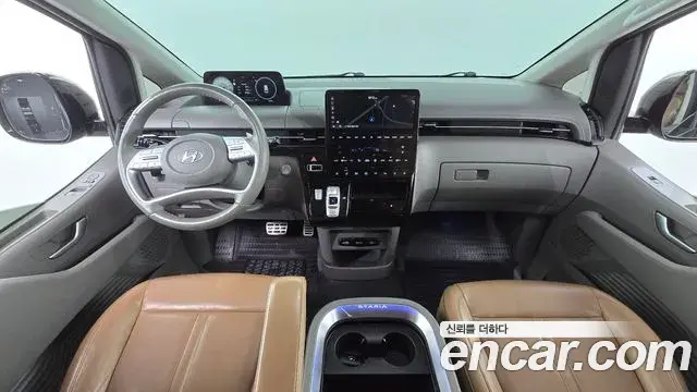 Hyundai Staria 2021 — Photo 19/20