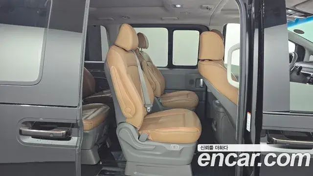 Hyundai Staria 2021 — Photo 12/20