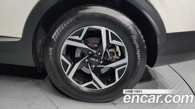 Kia Sportage 2022 — Şəkil 19/20