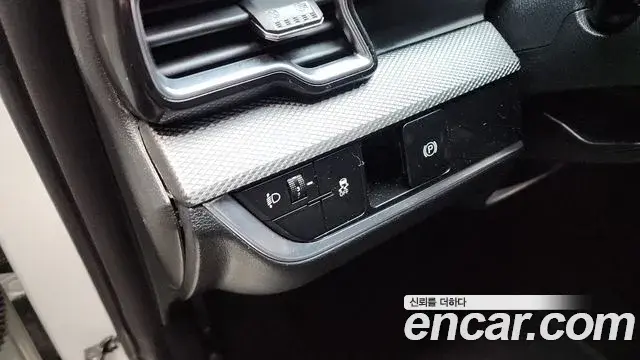 Kia Sportage 2022 — Şəkil 16/20